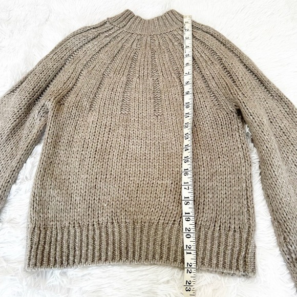 Abercrombie & Fitch Knit Sweater Size XS - Picture 3 of 7
